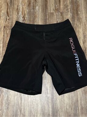 Rouge Fitness Fight Shorts Men's 34 Black Board Style Hook and Loop Activewear